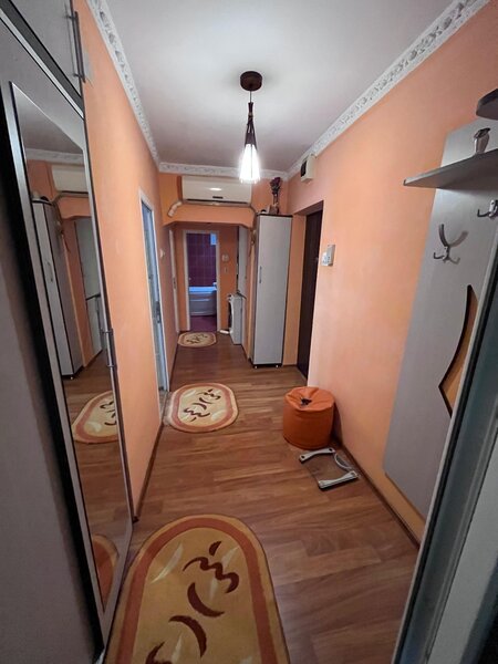 Calimanesti Apartament 2 camere + boxa + garaj Suprafata totala: 69,75 mp